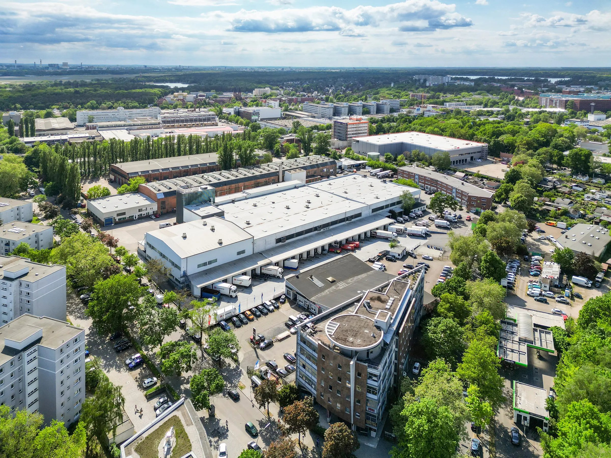 FEEVR Industriegebäude Berlin · Drohnen-Luftaufnahme