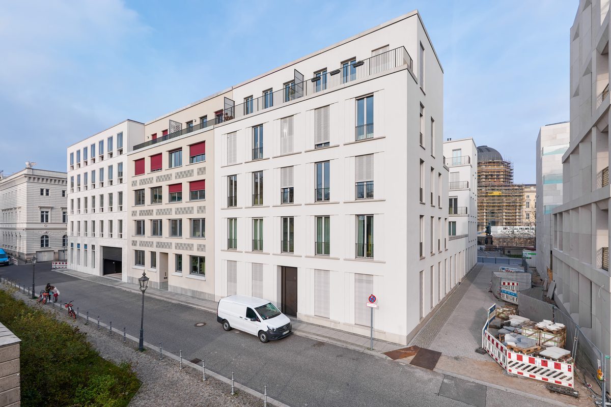 HTP · HDI-Bürogebäude Kurfürstendamm Berlin, Fassadensanierung mit Gerüst