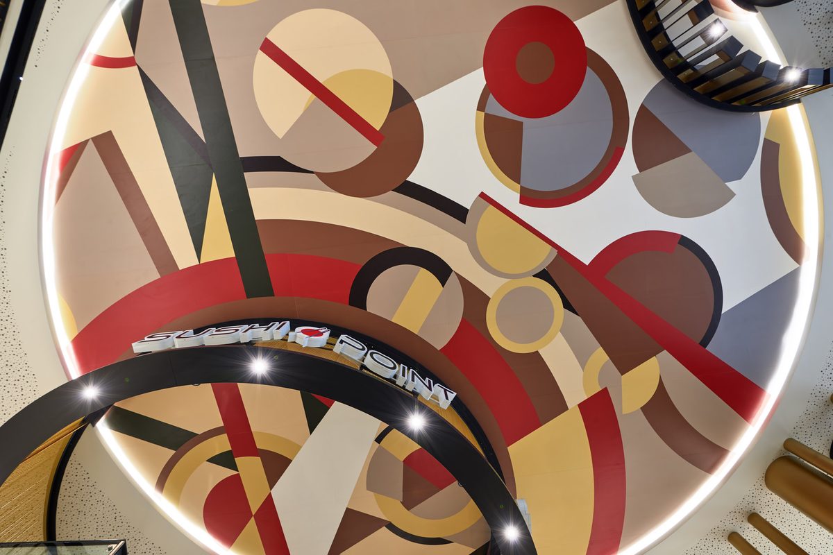 HTP · Alexa Berlin Food Court, Innenraum mit Deckendesign